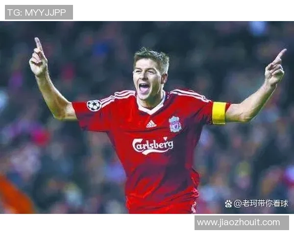 铁血队长眉骨受伤血染赛场坚韧不拔缠绷带拼搏至终场展现英雄气概